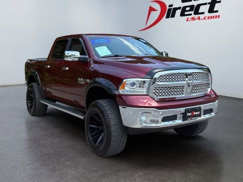 Used 2017 RAM 1500 Laramie AWD/4WD image 10