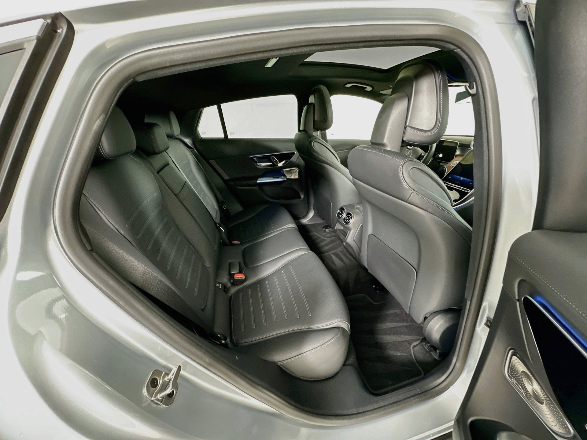 Certified 2026 Mercedes-Benz GLC 300 4MATIC w/ AMG Line image 31