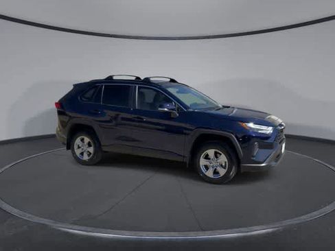 Used 2025 Toyota RAV4 XLE image 2