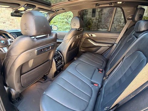 Used 2022 BMW X5 sDrive40i w/ M Sport Package image 22