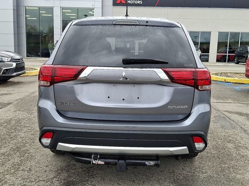 Used 2016 Mitsubishi Outlander ES image 5