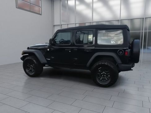 Used 2021 Jeep Wrangler Unlimited Sport AWD/4WD image 6