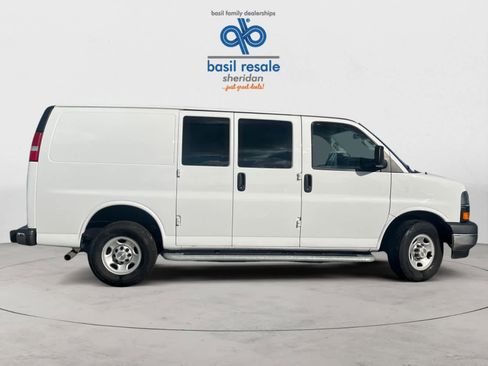 Used 2023 Chevrolet Express 2500 w/ Driver Convenience Package image 7
