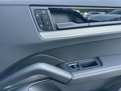 New 2026 Porsche Cayenne S image 19