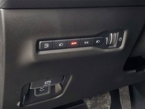 New 2026 Jeep Cherokee Limited image 12