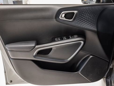 Certified 2024 Kia Soul EX FWD image 8