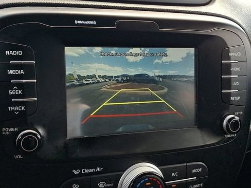 Used 2019 Kia Soul + FWD image 22
