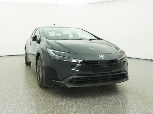 New 2026 Toyota Prius LE image 30