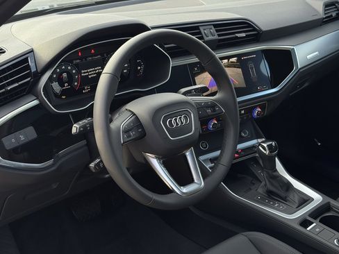 New 2025 Audi Q3 2.0T Premium image 19