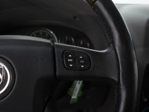 Used 2005 Buick Rainier CXL image 27