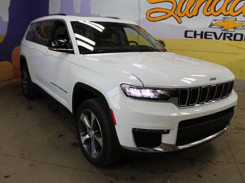 Used 2023 Jeep Grand Cherokee L Limited AWD/4WD image 4