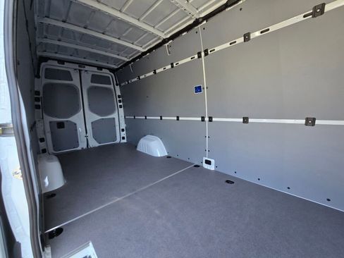 New 2025 Mercedes-Benz Sprinter 2500 image 17