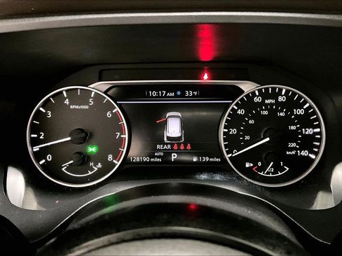 Used 2022 Nissan Rogue S image 13