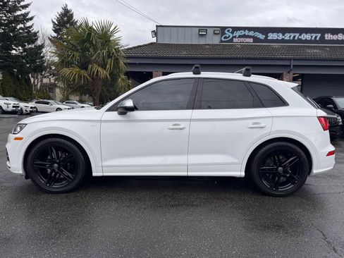 Used 2018 Audi SQ5 Premium Plus w/ Navigation Package image 3