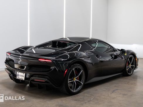 Used 2023 Ferrari 296 GTS RWD image 16