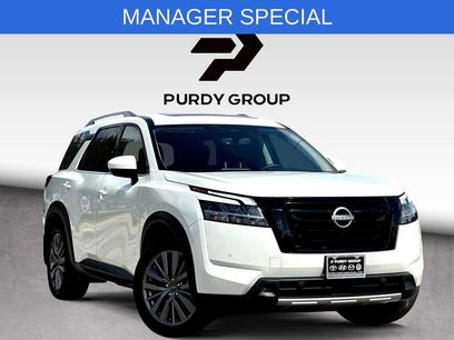 Used 2024 Nissan Pathfinder SL w/ SL Premium Package