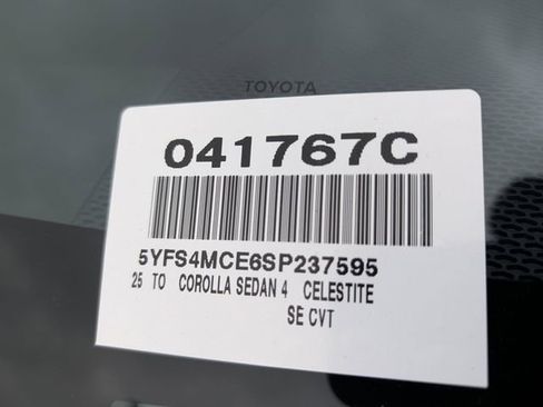 Used 2025 Toyota Corolla SE image 33