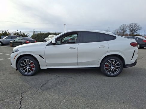 New 2026 BMW X6 xDrive40i image 4