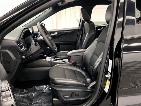 Used 2025 Ford Escape ST-Line Select w/ Tech Pack #1 AWD/4WD image 24