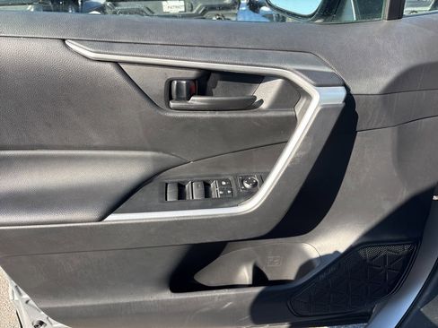 Used 2024 Toyota RAV4 LE image 21
