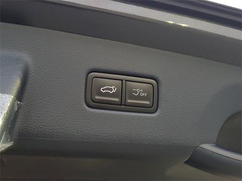 New 2026 Kia Carnival EX image 8