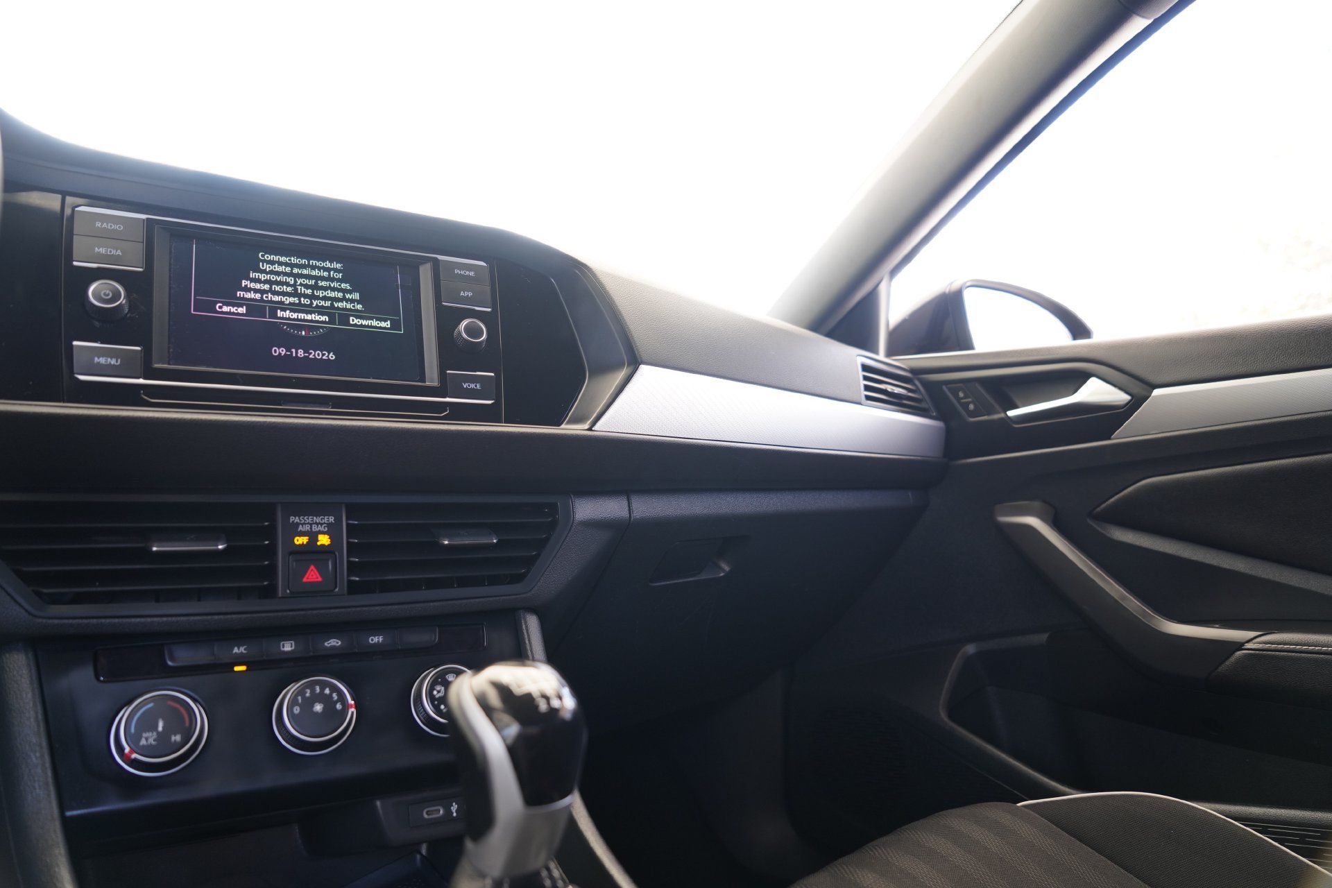 Used 2023 Volkswagen Jetta Sport FWD image 17