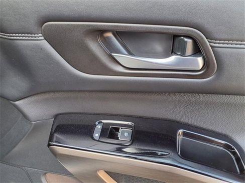 Certified 2024 Nissan Pathfinder Platinum image 29