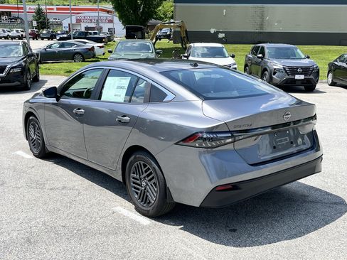 New 2026 Nissan Sentra SV w/ SV Convenience Package FWD image 5