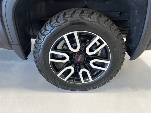 Used 2023 GMC Sierra 1500 AT4 AWD/4WD image 36