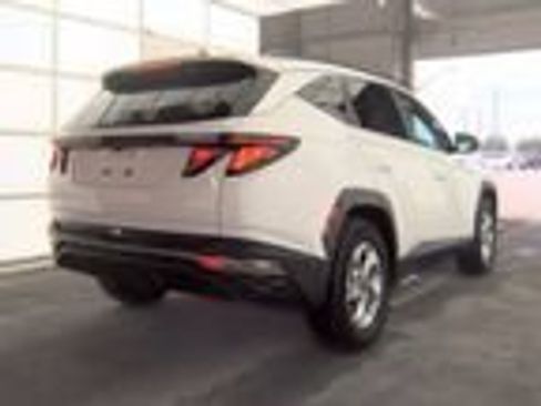 Used 2024 Hyundai Tucson SEL FWD image 2