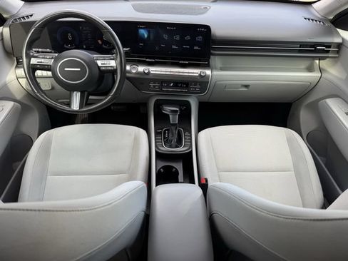 Used 2024 Hyundai Kona SEL FWD image 9