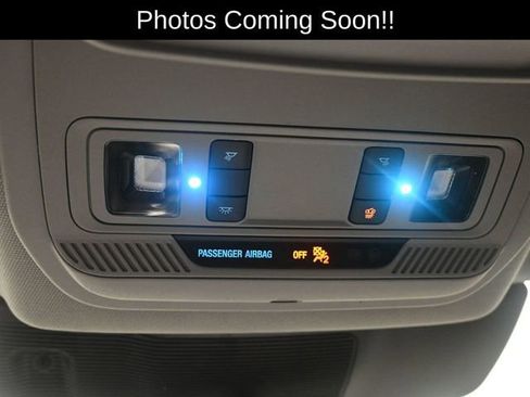 Used 2022 Ford Explorer XLT image 16