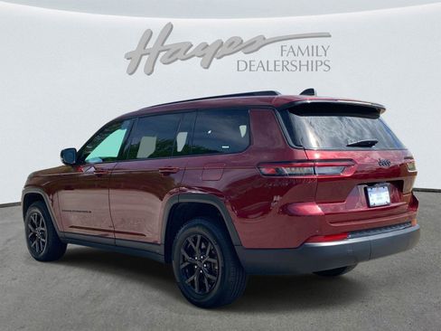 Used 2025 Jeep Grand Cherokee L Altitude RWD image 7