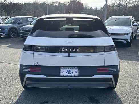 New 2026 Hyundai Ioniq 5 SEL image 6