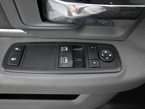 Used 2013 RAM 1500 Express AWD/4WD image 15