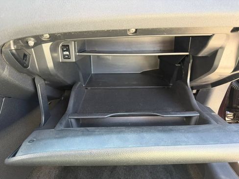 Used 2010 Nissan Altima 2.5 S w/ Premium Pkg FWD image 18