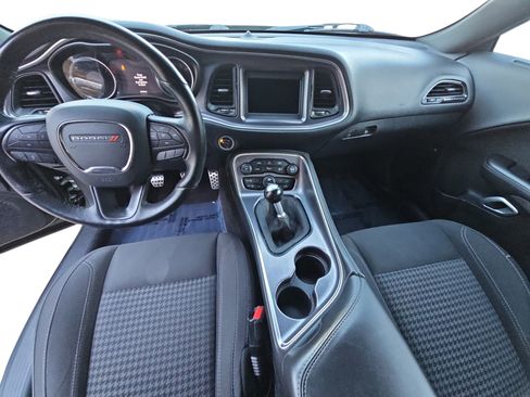 Used 2018 Dodge Challenger R/T w/ Performance Handling Group image 9