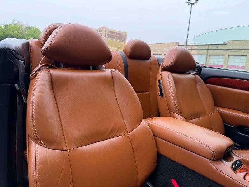 Used 2004 Lexus SC 430 Convertible RWD image 19