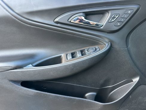 Used 2024 Chevrolet Malibu LT image 11