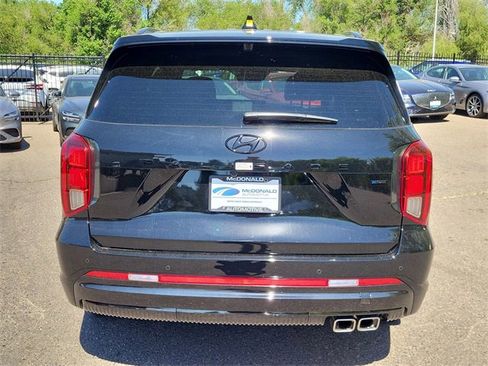 Used 2024 Hyundai Palisade Calligraphy image 21