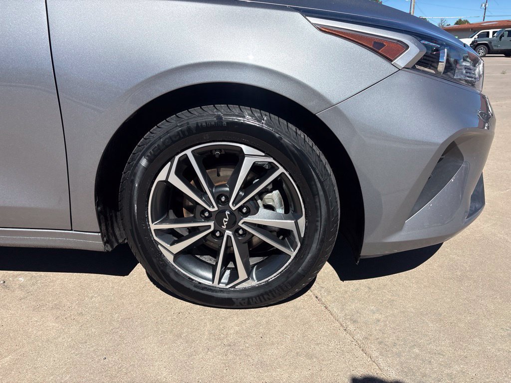 Used 2024 Kia Forte LXS FWD image 9