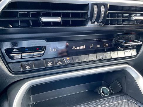 Used 2024 MAZDA CX-90 3.3 Turbo w/ Premium Package image 26