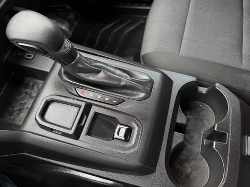 Used 2023 Chevrolet Colorado W/T RWD image 23