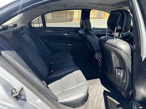 Used 2012 Mercedes-Benz S 550 image 23