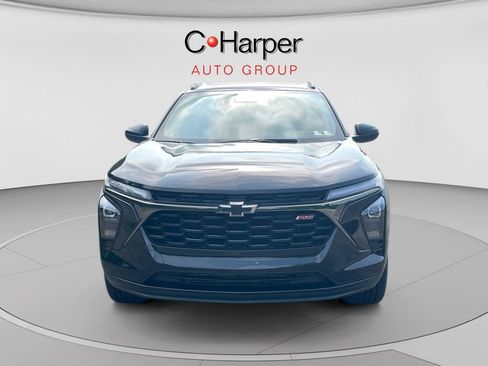 Used 2024 Chevrolet Trax RS w/ Sunroof Package FWD image 8
