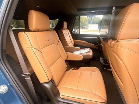 Used 2026 Cadillac Escalade Luxury w/ Touring Package image 22