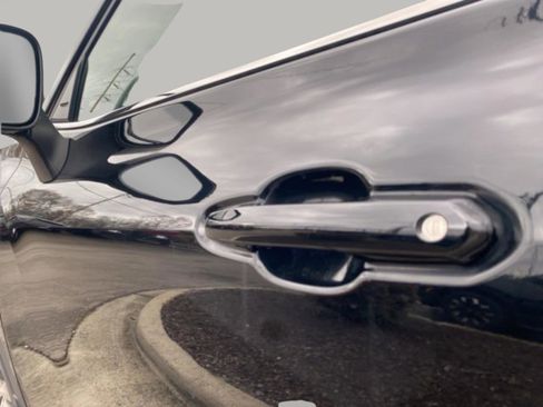 Used 2021 Toyota Highlander Platinum image 34