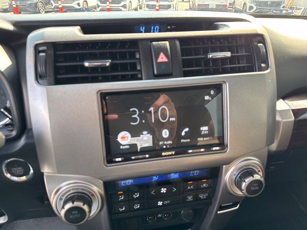 Used 2018 Toyota 4Runner Limited AWD/4WD image 25
