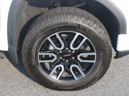 Used 2026 GMC Sierra 1500 AT4 w/ AT4 Premium Package AWD/4WD image 40