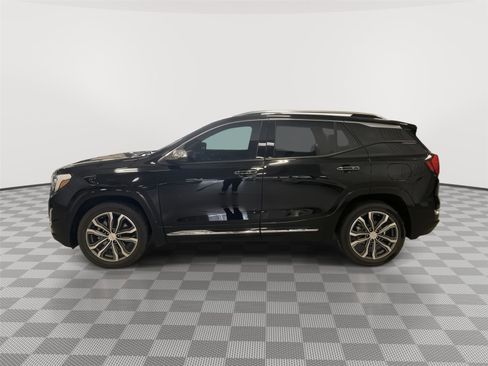 Used 2020 GMC Terrain Denali w/ Denali Premium Package image 16